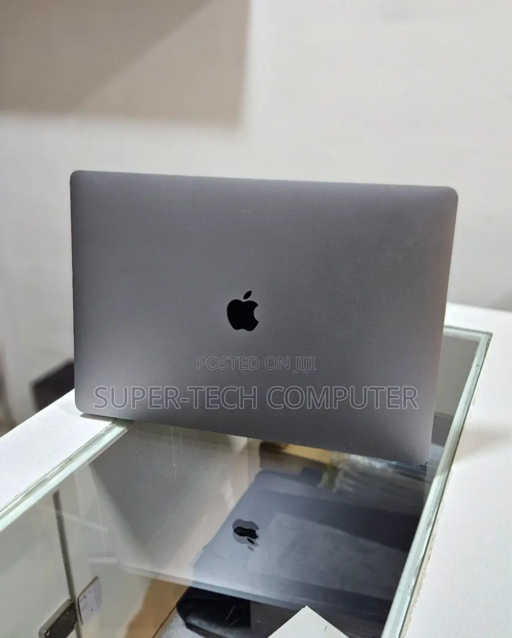 New Laptop Apple MacBook Pro 2019 16GB Intel Core I9 SSD 1T