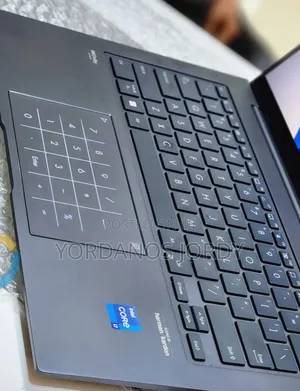 New Laptop Asus Zenbook 14 UX434 16GB Intel Core I7 SSD 512GB