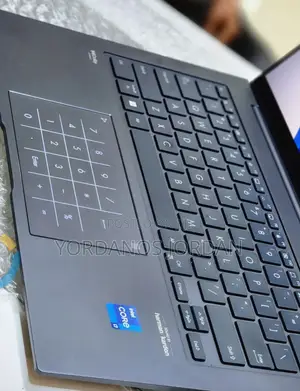 New Laptop Asus Zenbook 14 UX434 16GB Intel Core I7 SSD 512GB