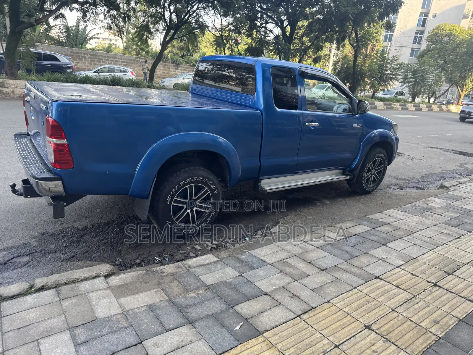 Toyota Hilux SR5 BLACK 4x4 2015 Blue