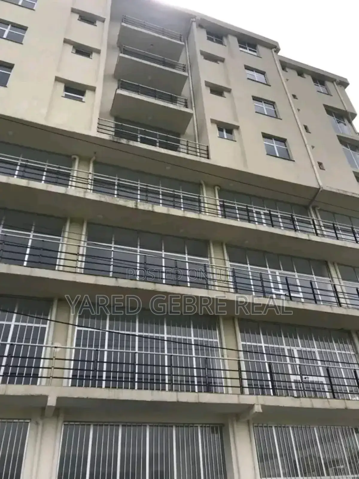 Furnished 3bdrm Apartment in አያት 49 ወሃ, Yeka for sale
