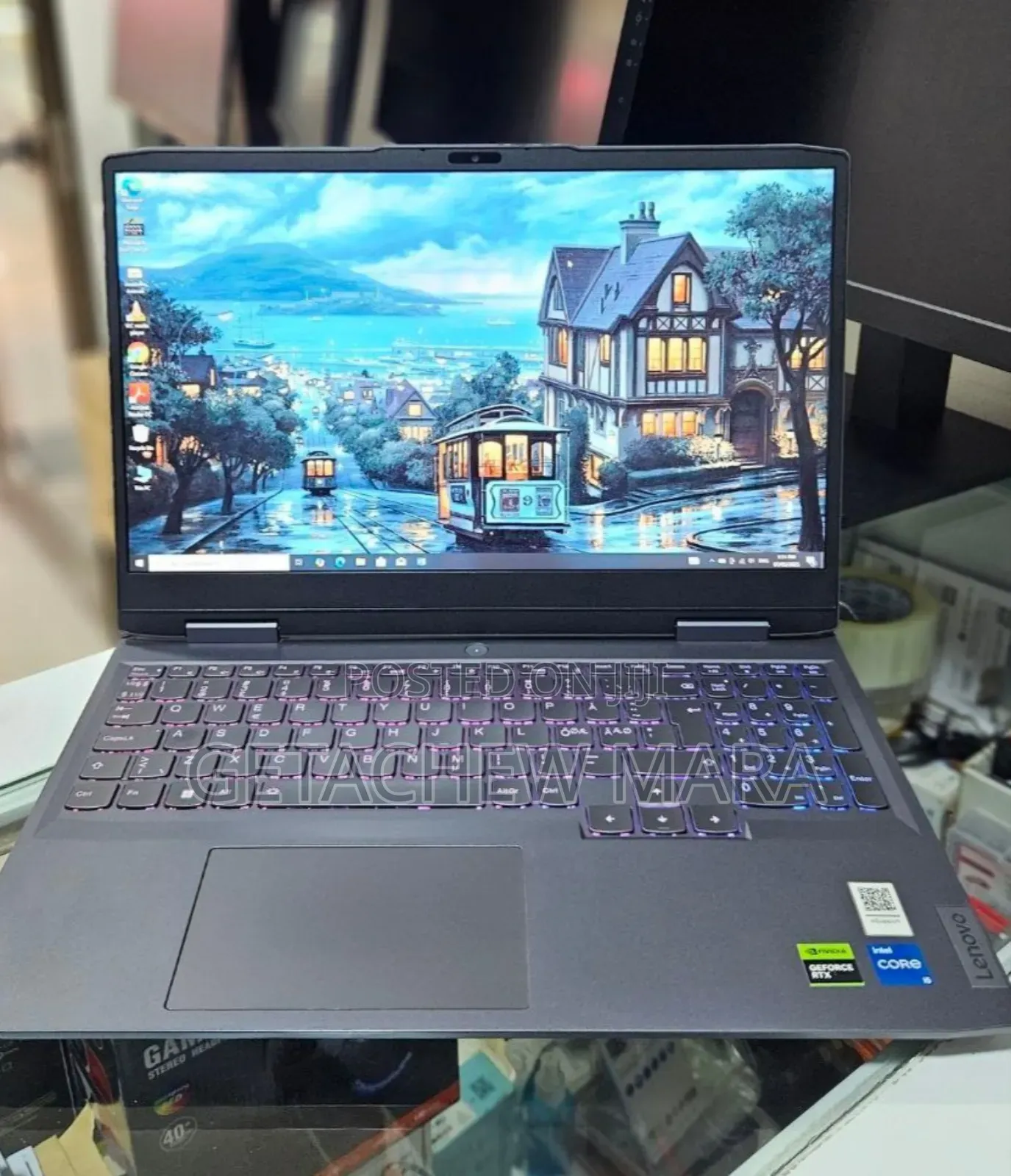 New Laptop Lenovo LOQ 15IRH8 16GB Intel Core I5 SSD 512GB