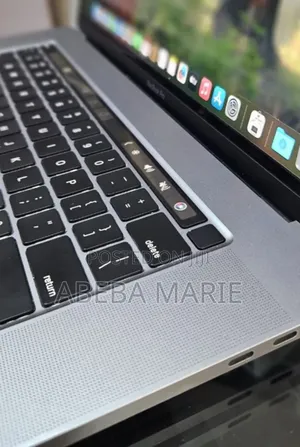 New Laptop Apple MacBook Pro 2019 32GB Intel Core i9 SSD 1T