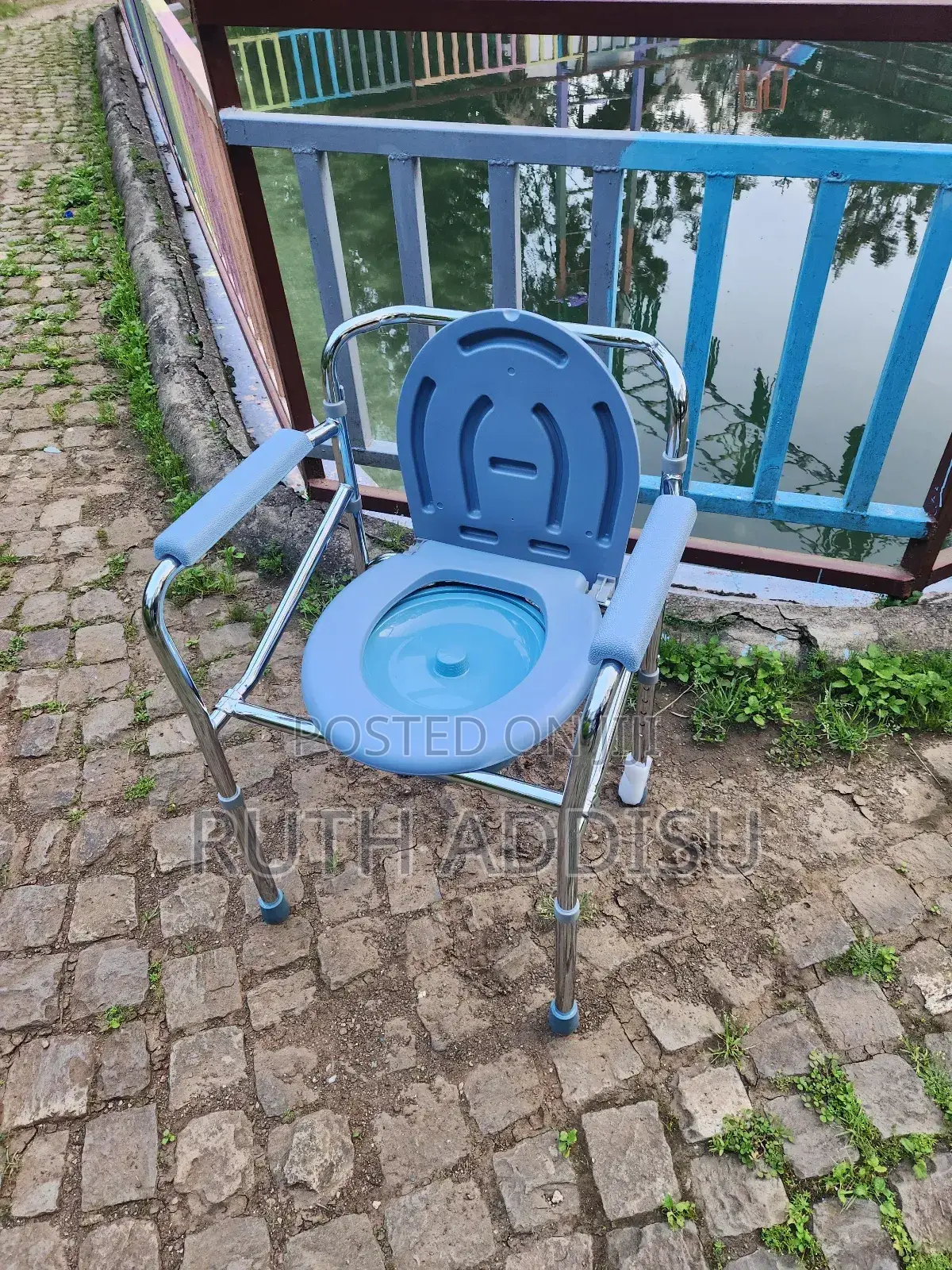 Commode Chair延誤toilet Chair段的brand New Poty朱明commode Chair朱諾toilet Cha