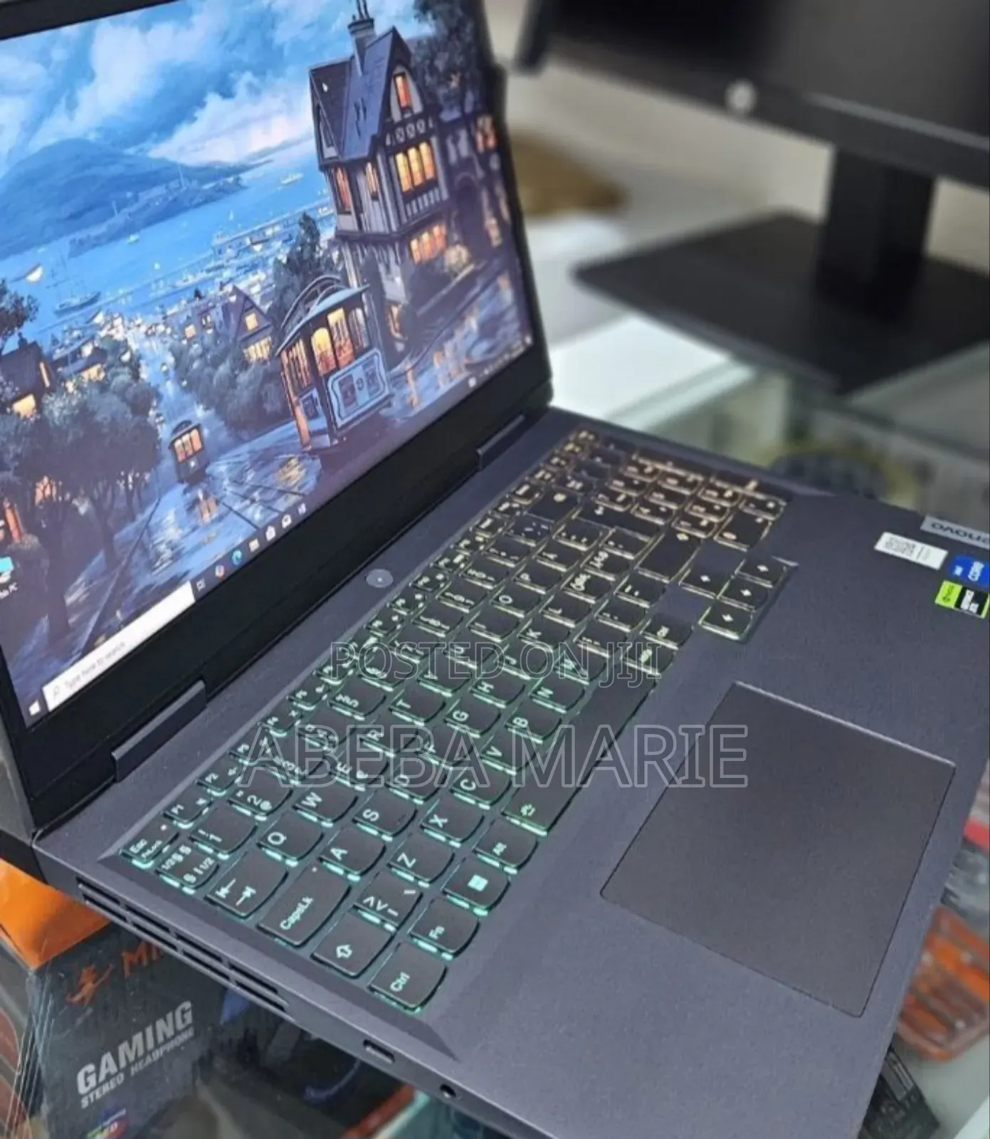 New Laptop Lenovo LOQ 15IRH8 16GB Intel Core I5 SSD 512GB