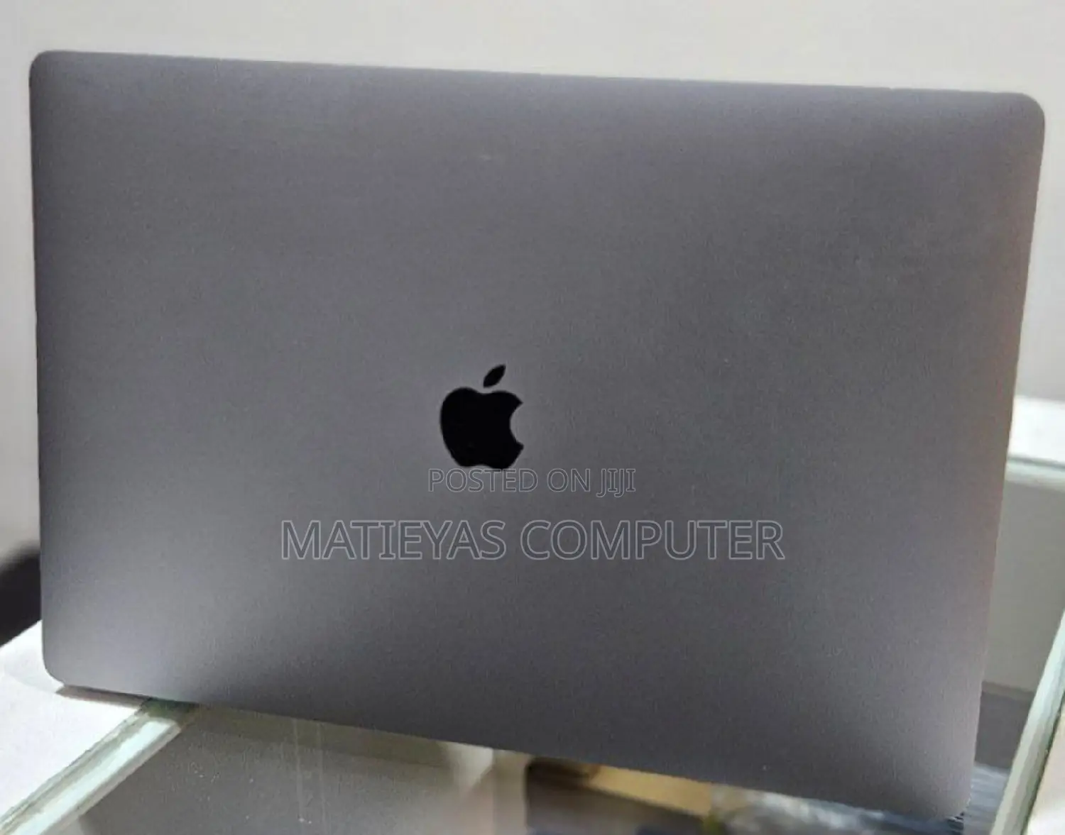 New Laptop Apple MacBook Pro 2019 16GB Intel Core I9 SSD 1T