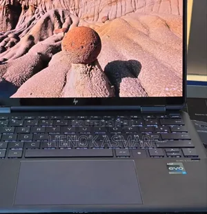 Photo - New Laptop HP Spectra 13 16GB Intel Core I7 SSD 1T