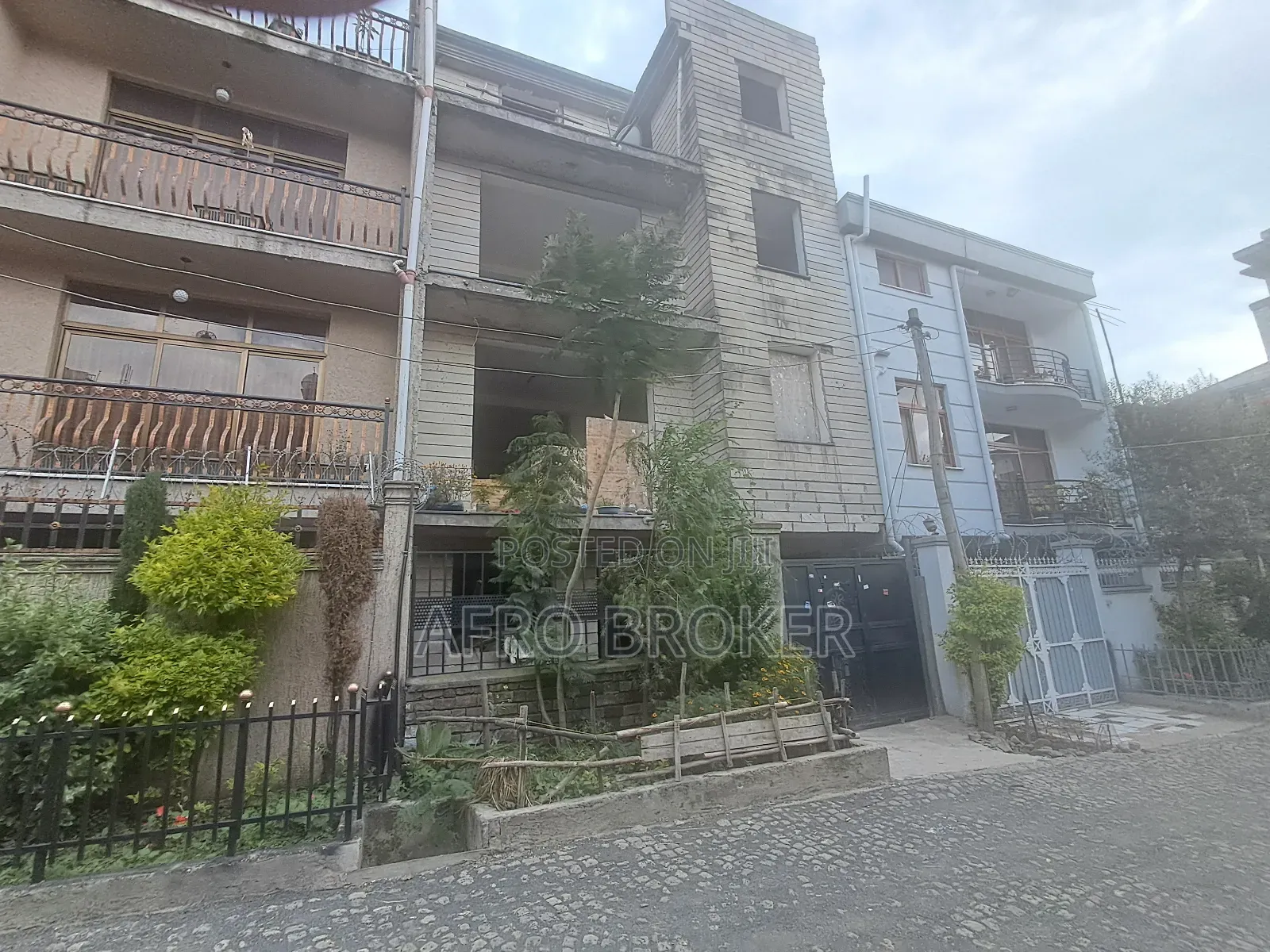 5bdrm House in Kality Alem Bank, Akaky Kaliti for sale