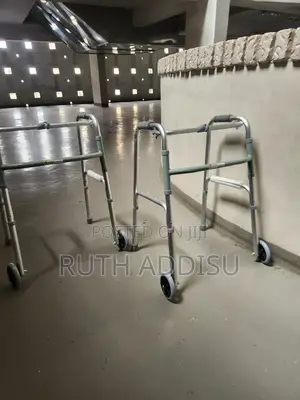 Foldable Stainless Walker朱明walker簃好walker垂下foldable Walker Medical New