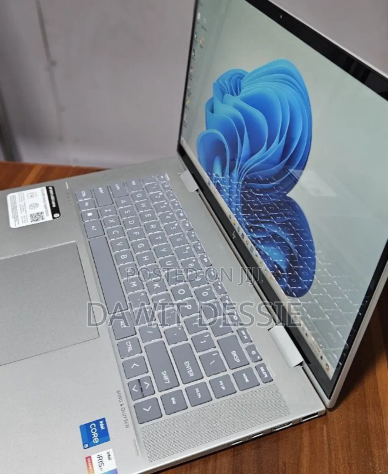 New Laptop HP Envy X360 8GB Intel Core I5 SSD 512GB