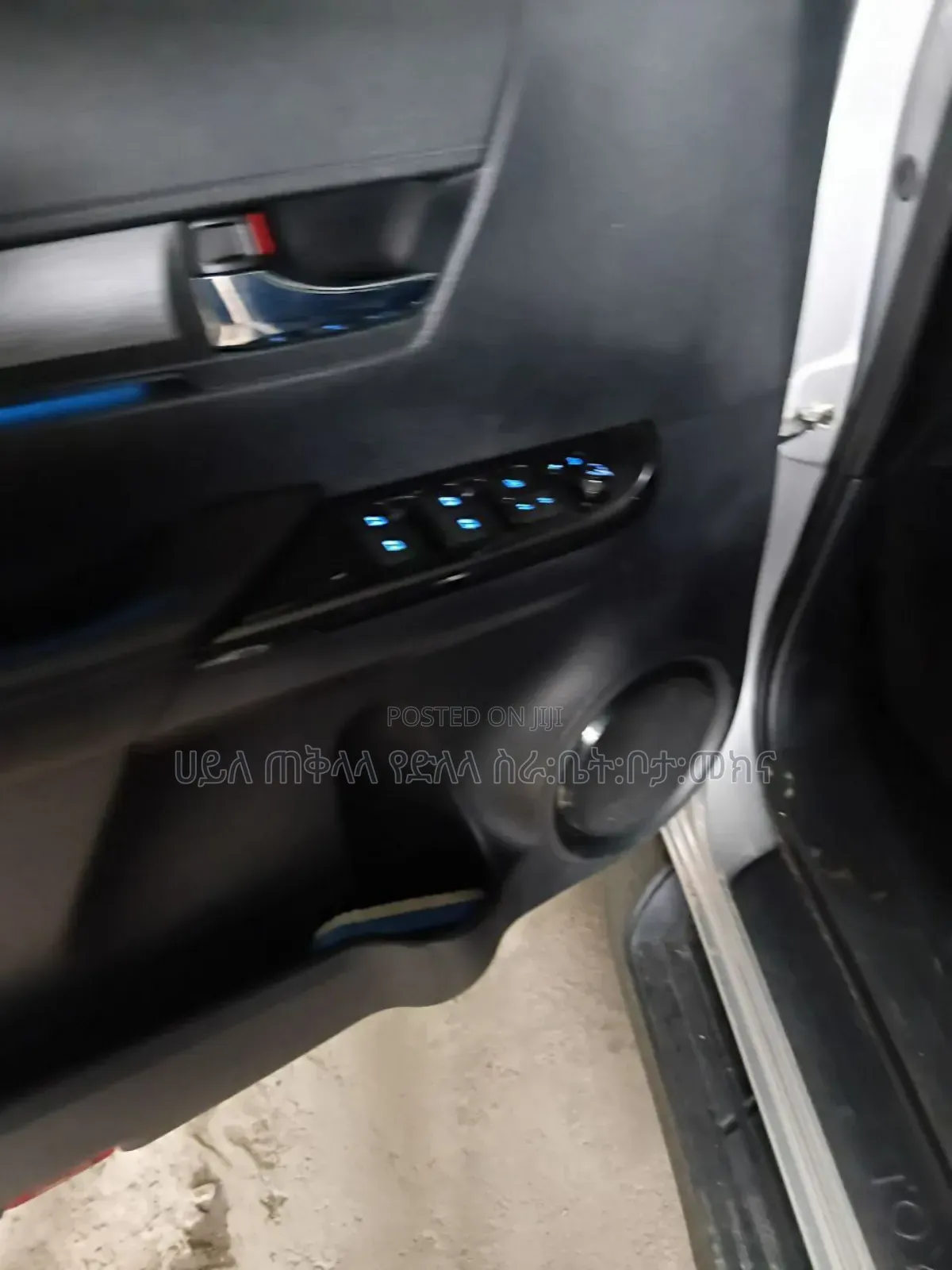 Toyota Hilux 2022 Silver