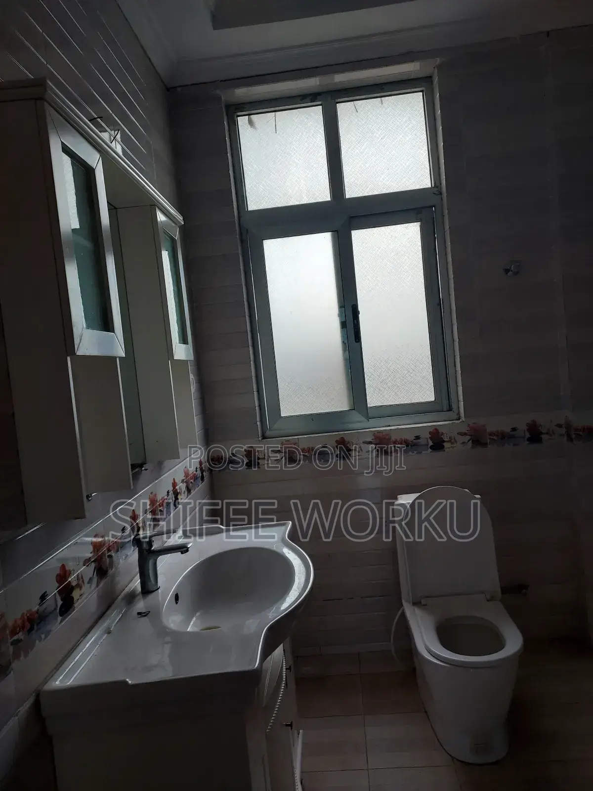 Furnished 6bdrm House in Tafo Around Ccd Real, Yeka for sale