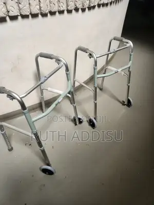 Foldable Walker肺炎almunium Walker朱紅walker腕力medical Walker肇禍almunium Wal