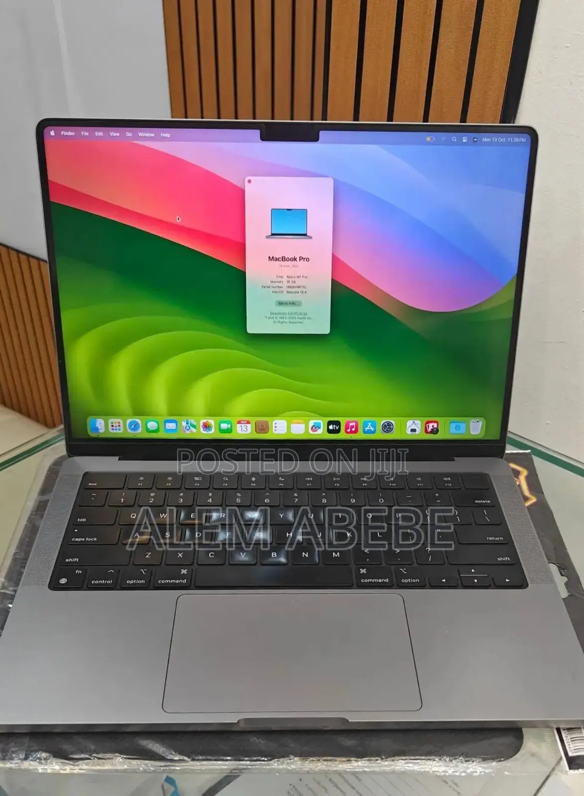 New Laptop Apple MacBook Pro 2021 M1 16GB Apple M1 Pro SSD 512GB