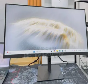 Photo - Hp 27" Inch Frameless Monitor