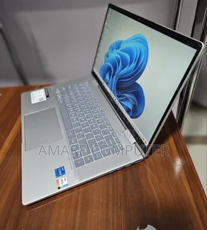 New Laptop HP Envy X360 8GB Intel Core I5 SSD 512GB