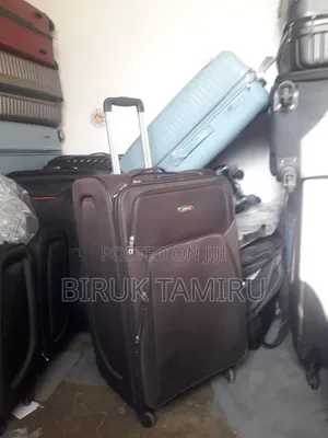 Photo - 32kg Luggage Free Delivery