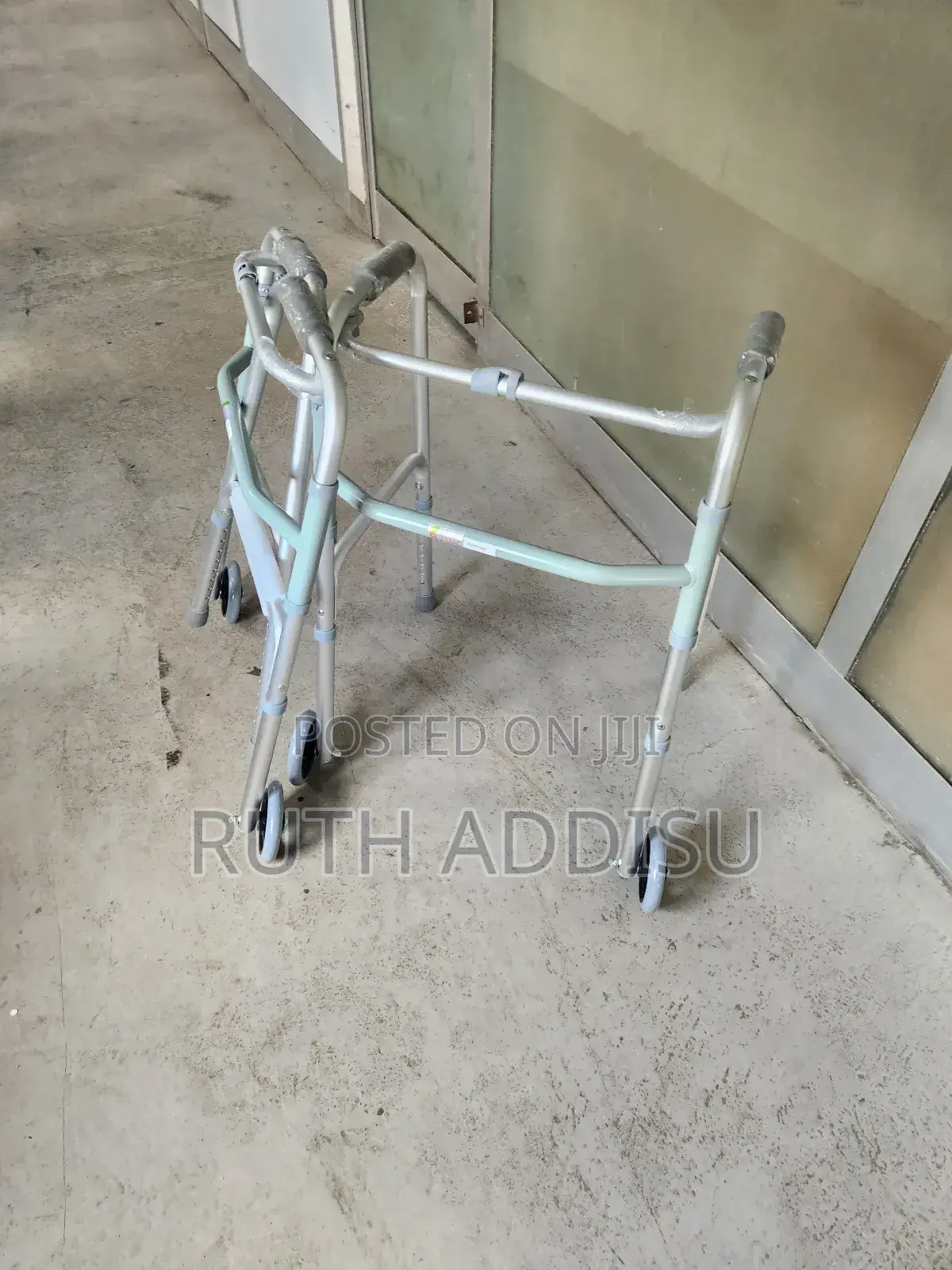 Foldable Walker朱諾medical Almunium Walker喬治brand Packed Medical Walker