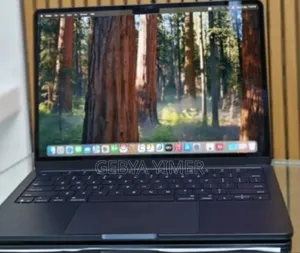 Photo - New Laptop Apple MacBook Air 2024 M3 13-Inch 16GB Apple M3 SSD 256GB