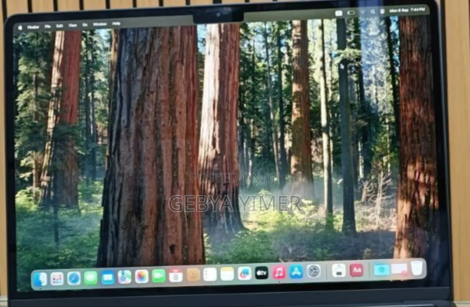 New Laptop Apple MacBook Air 2024 M3 13-Inch 16GB Apple M3 SSD 256GB