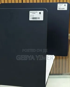 New Laptop Apple MacBook Air 2024 M3 13-Inch 16GB Apple M3 SSD 256GB