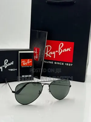 Photo - Rayban Aviators Classic Stylish Sunglasses Usually Worn by Pilots
