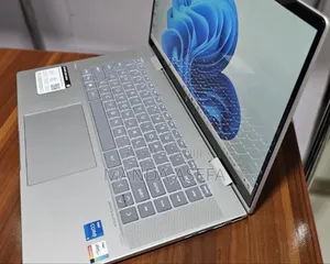 New Laptop HP Envy X360 8GB Intel Core I5 SSD 512GB