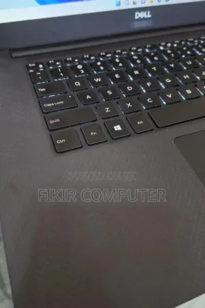 New Laptop Dell Precision 5540 16GB Intel Core I5 SSD 256GB