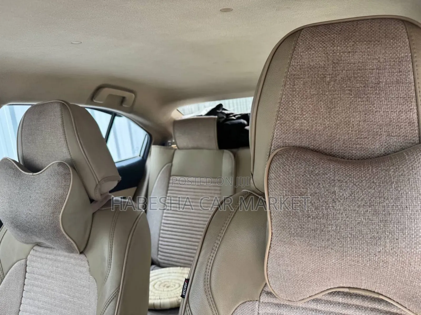 Toyota Yaris 2017 Silver