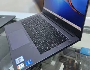 New Laptop Huawei MateBook 13 WRT-W29E 8GB Intel Core I5 SSD 512GB