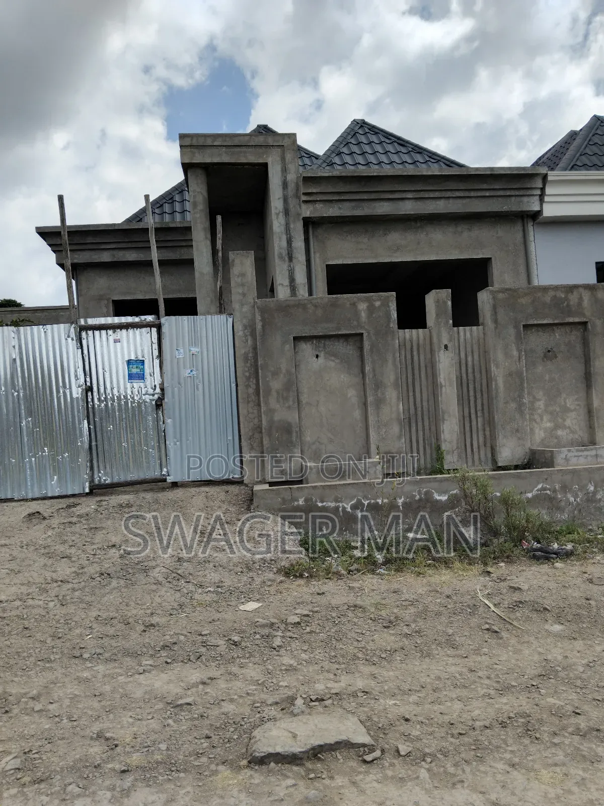 4bdrm Villa in Tafo, Yeka for sale