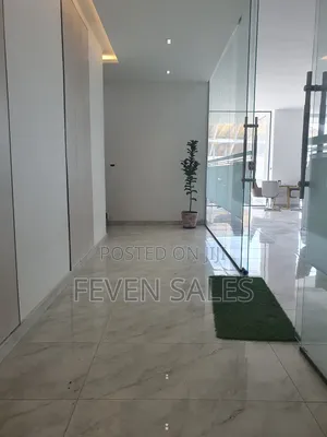 Photo - ቦሌ ላይ ከግራዉንድ ጀምረን የንግድ ሱቆችን ለሽያጭ አዉጥተናል