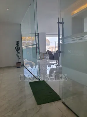 ቦሌ ላይ ከግራዉንድ ጀምረን የንግድ ሱቆችን ለሽያጭ አዉጥተናል