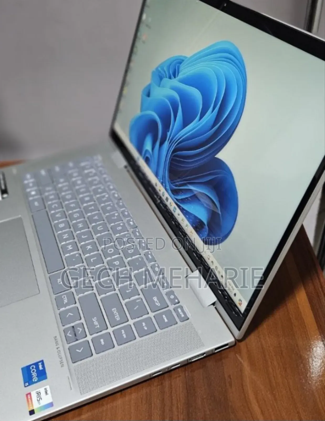 New Laptop HP Envy X360 8GB Intel Core I5 SSD 512GB