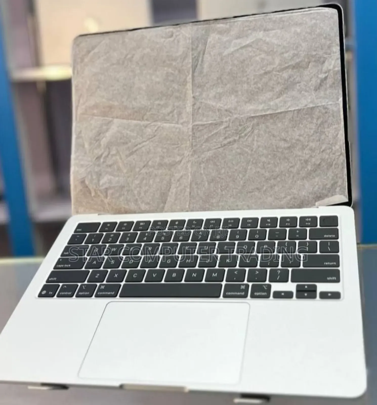 New Laptop Apple MacBook Air 2025 M4 15-Inch 16GB Apple M4 SSD 256GB