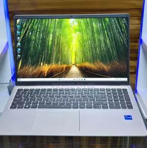 Photo - New Laptop Dell Inspiron 15 16GB Intel Core I7 SSD 512GB