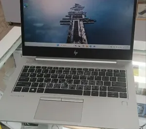 New Laptop HP EliteBook 735 8GB AMD Ryzen 5 SSD 512GB