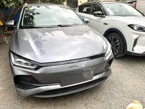 Photo - New BYD E2 43 kWh 94 hp FWD 2024 Gray