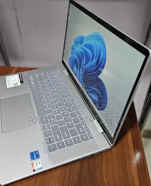 New Laptop HP Envy X360 8GB Intel Core I5 SSD 512GB