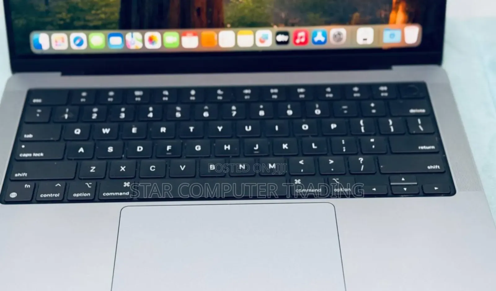 New Laptop Apple MacBook Pro M1 16GB Apple M1 Pro SSD 512GB