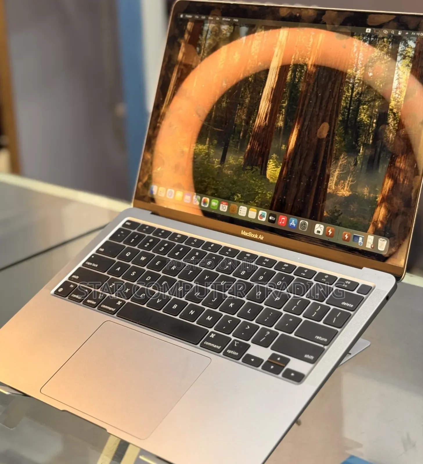 New Laptop Apple MacBook Air 2020 M1 8GB Apple M1 SSD 256GB