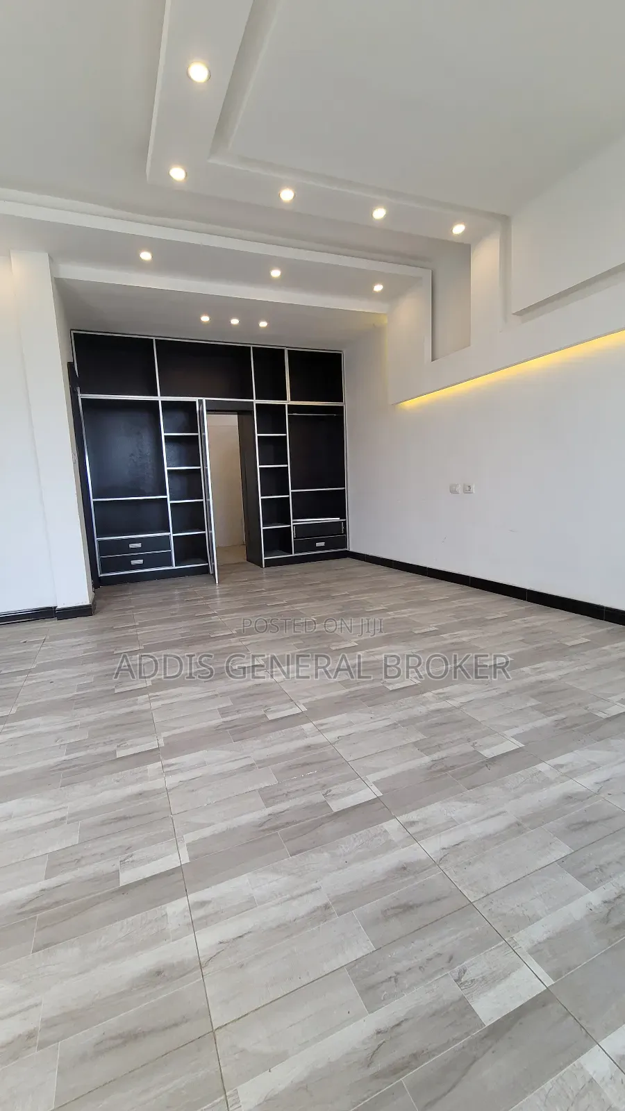 5bdrm House in Bulbula, Bole for sale