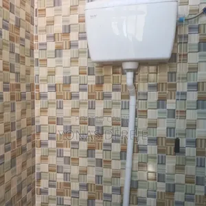 5bdrm House in Dukem, East Shewa for sale