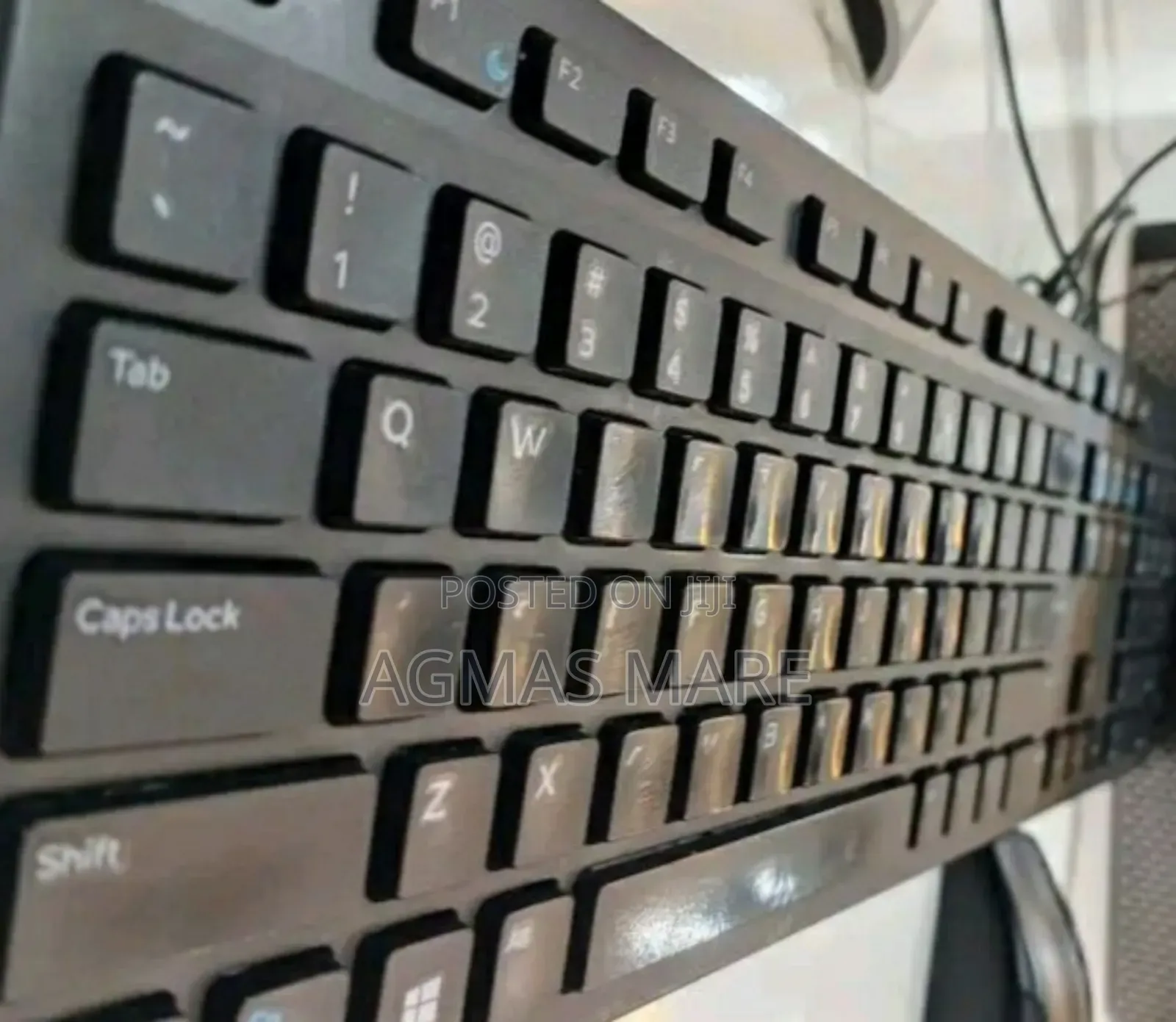 All in One 
Dell Desktop 3050
Core I3 7th