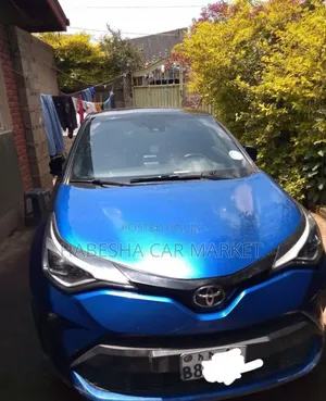 Toyota C-HR 2021 Blue