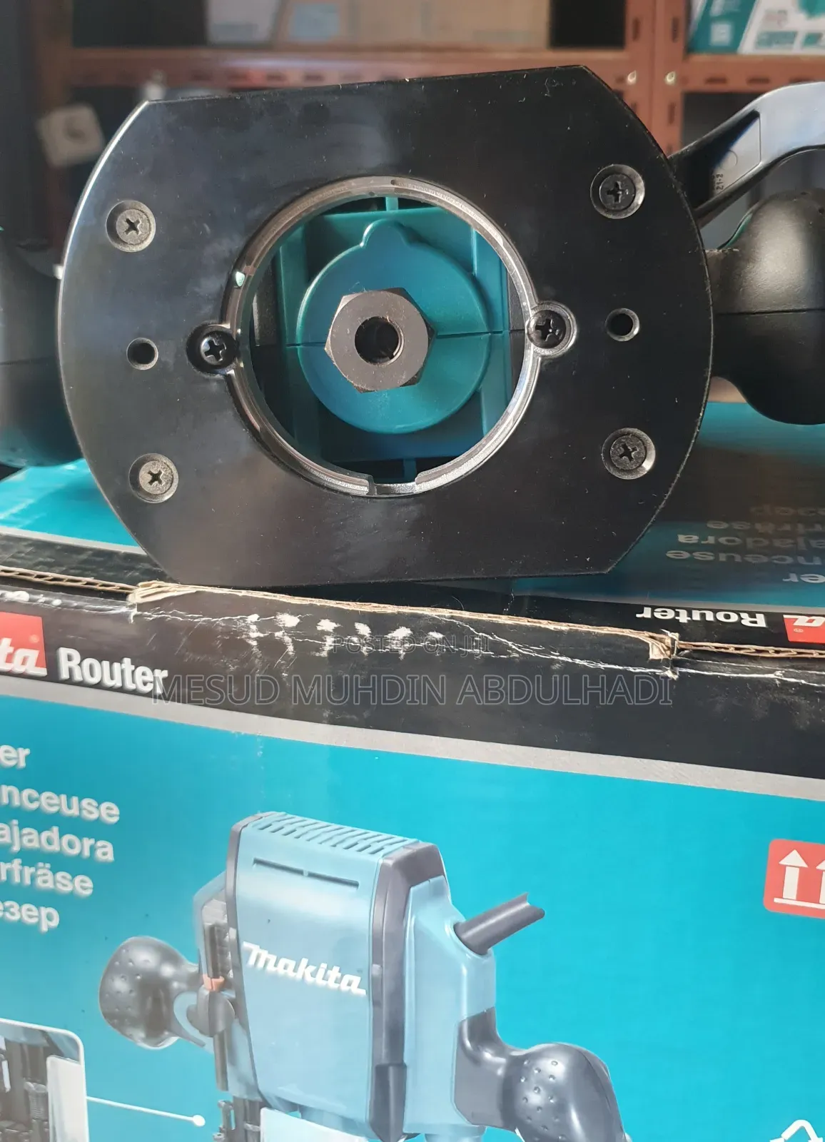 Makita Router 900w