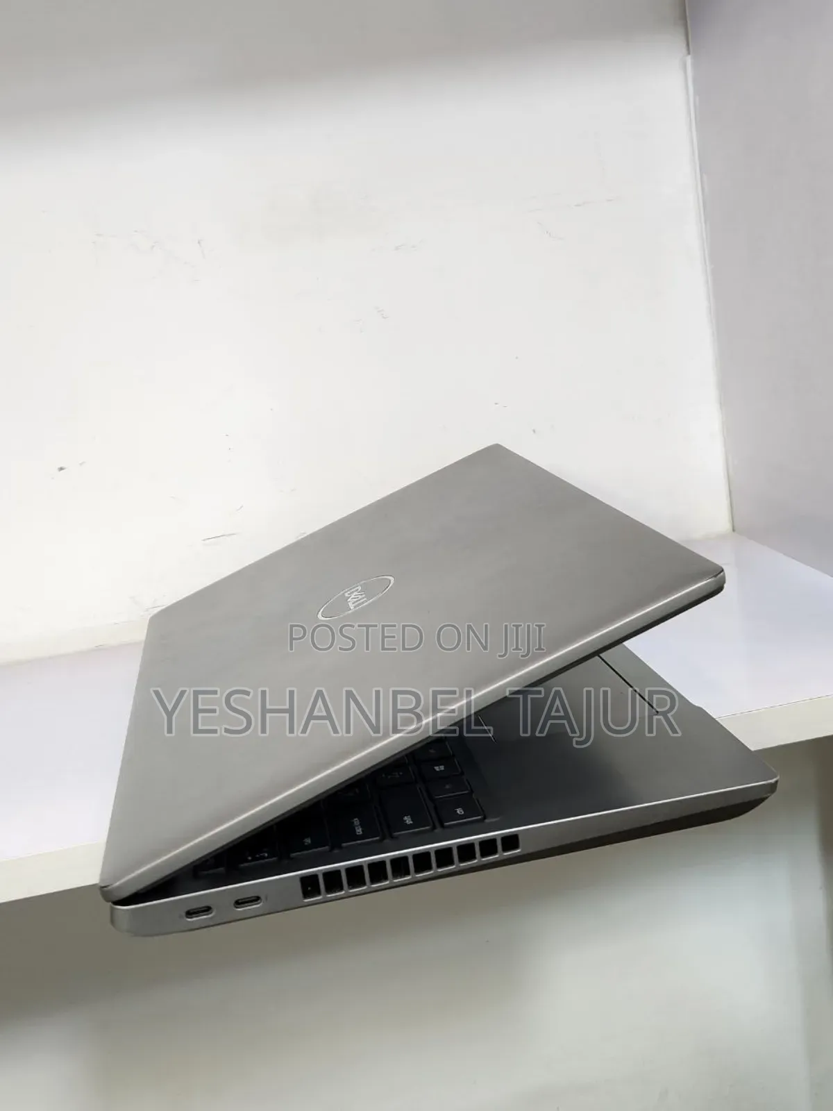 New Laptop Dell Precision 5520 32GB Intel Core I7 SSD 512GB