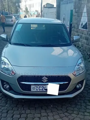 Photo - Suzuki Swift 2022 Silver