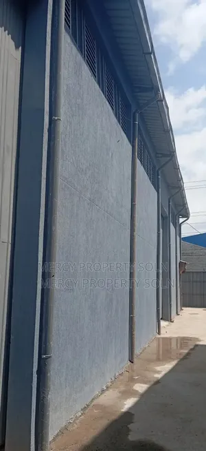 Photo - Clean Warehouse For Rent In Addis Ababa መጋዘን ኪራይ አዲስ አበባ