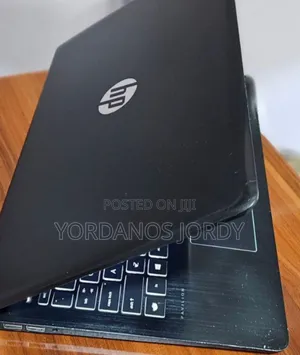 New Laptop HP Pavilion 15 8GB Intel Core I7 SSD 512GB